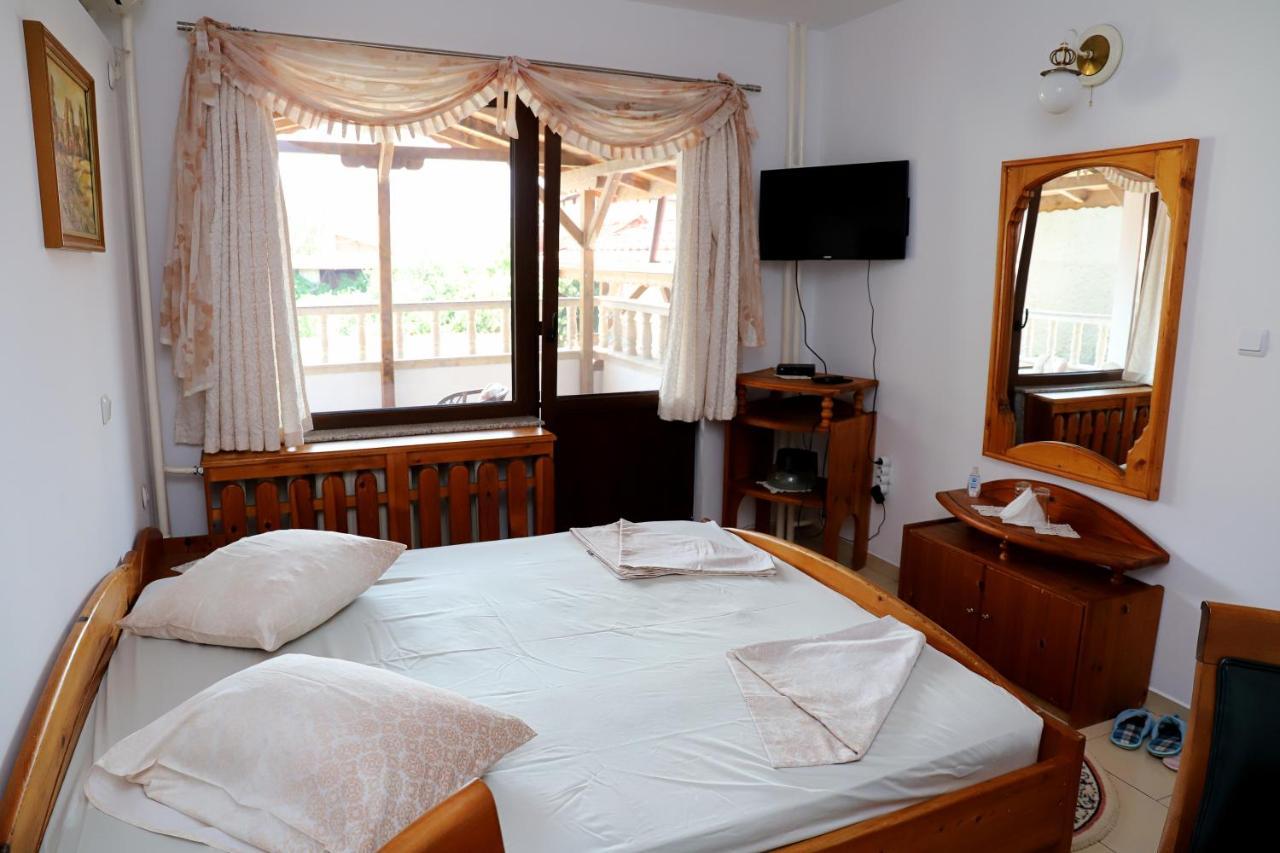 Hotel Mishel Kocherinovo Ngoại thất bức ảnh