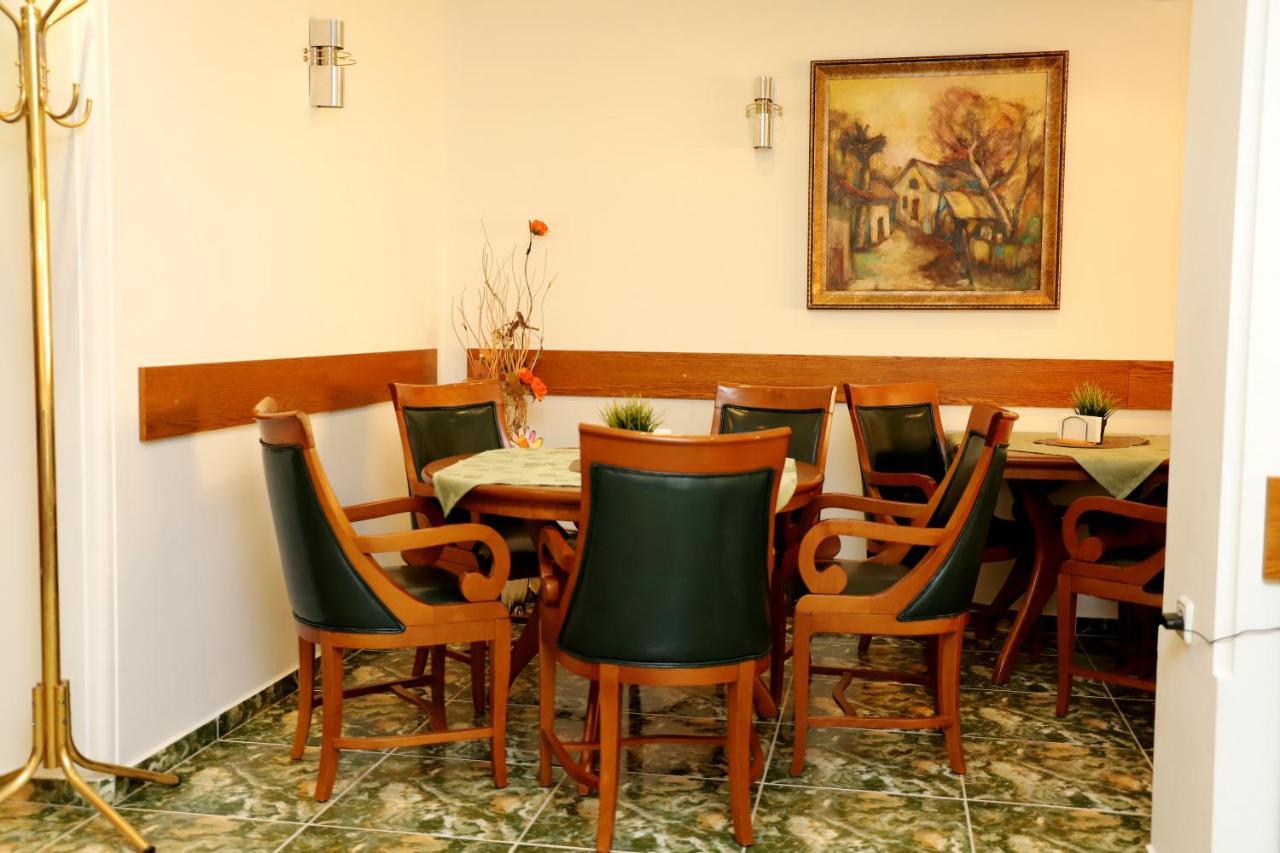 Hotel Mishel Kocherinovo Ngoại thất bức ảnh