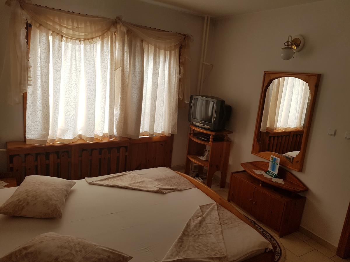 Hotel Mishel Kocherinovo Ngoại thất bức ảnh
